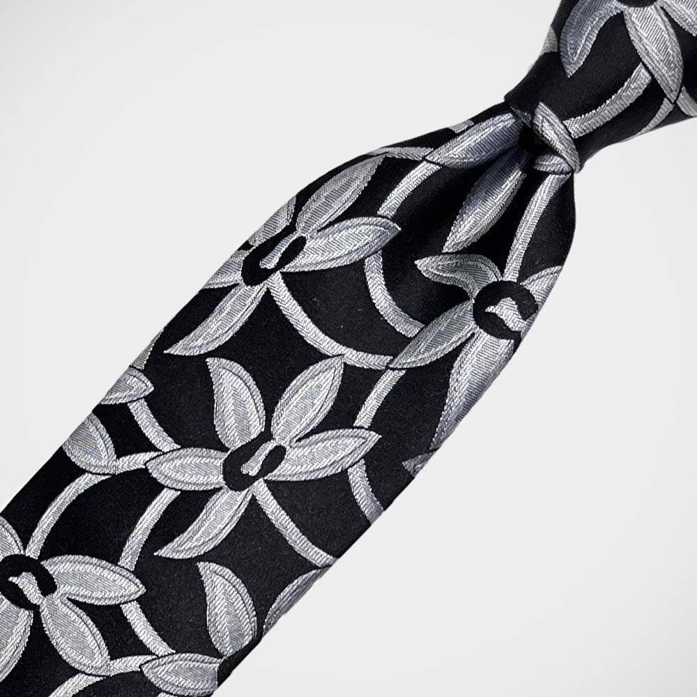 'Silver Irises' Tie