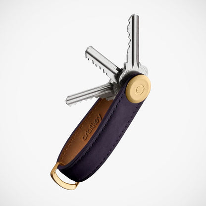 'Crazy-Horse Aubergine' Keyring